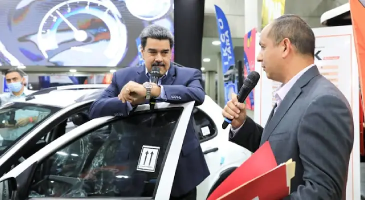 نیکلاس مادورو و خودروی ایرانی